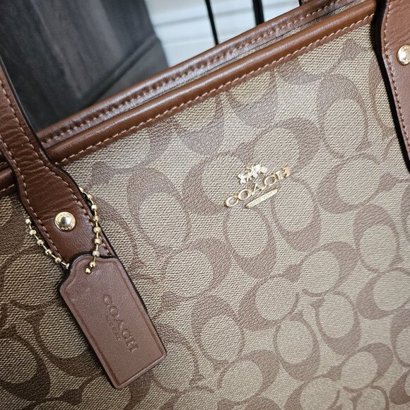 Coach Zippered Tote Bag in Signature Print - Picture 3 of 16